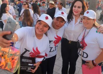 Más de 60 mil neolaredenses viven fiesta del 174 aniversario de la ciudad